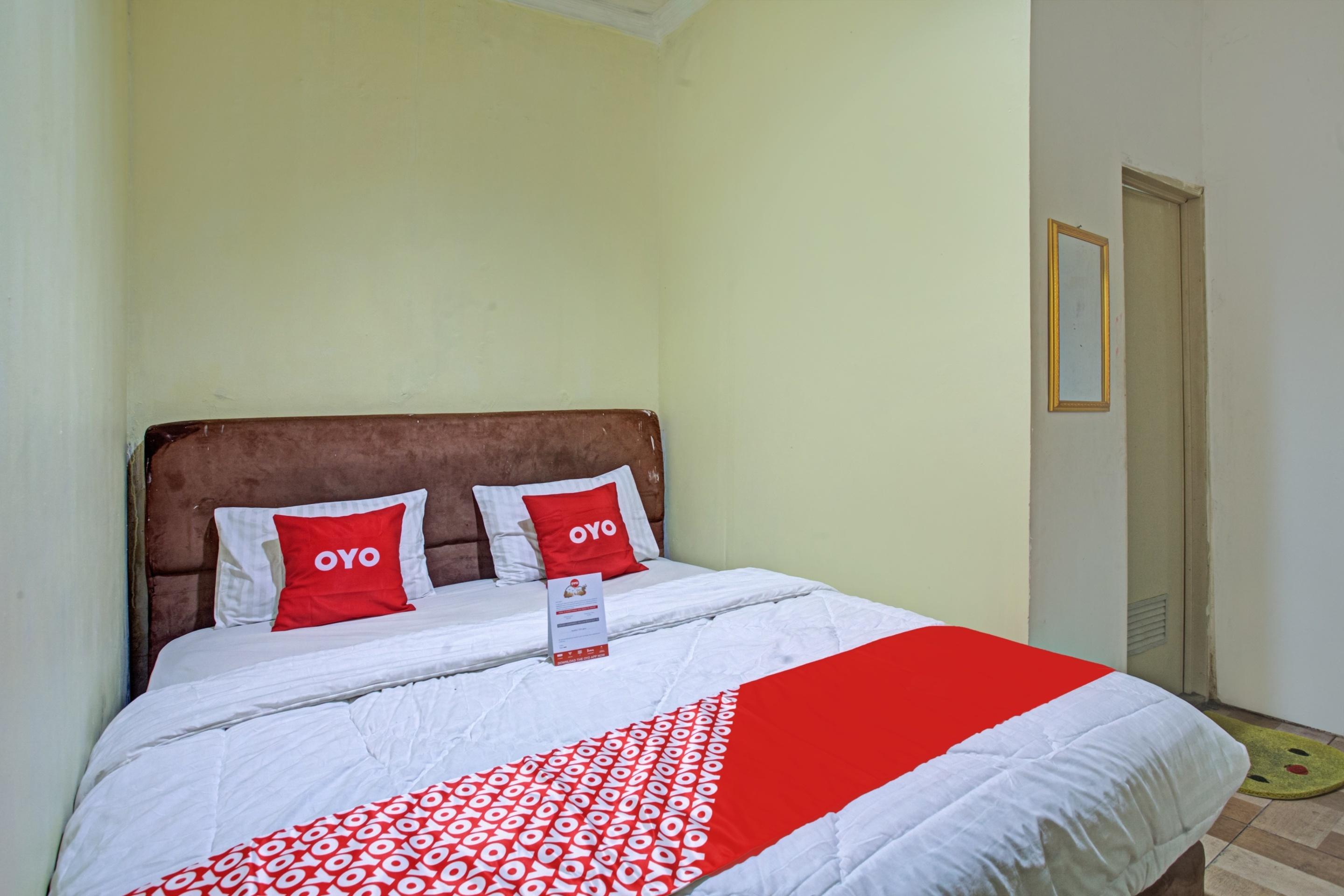 Oyo 3883 The Red Hotel Bogor Bagian luar foto