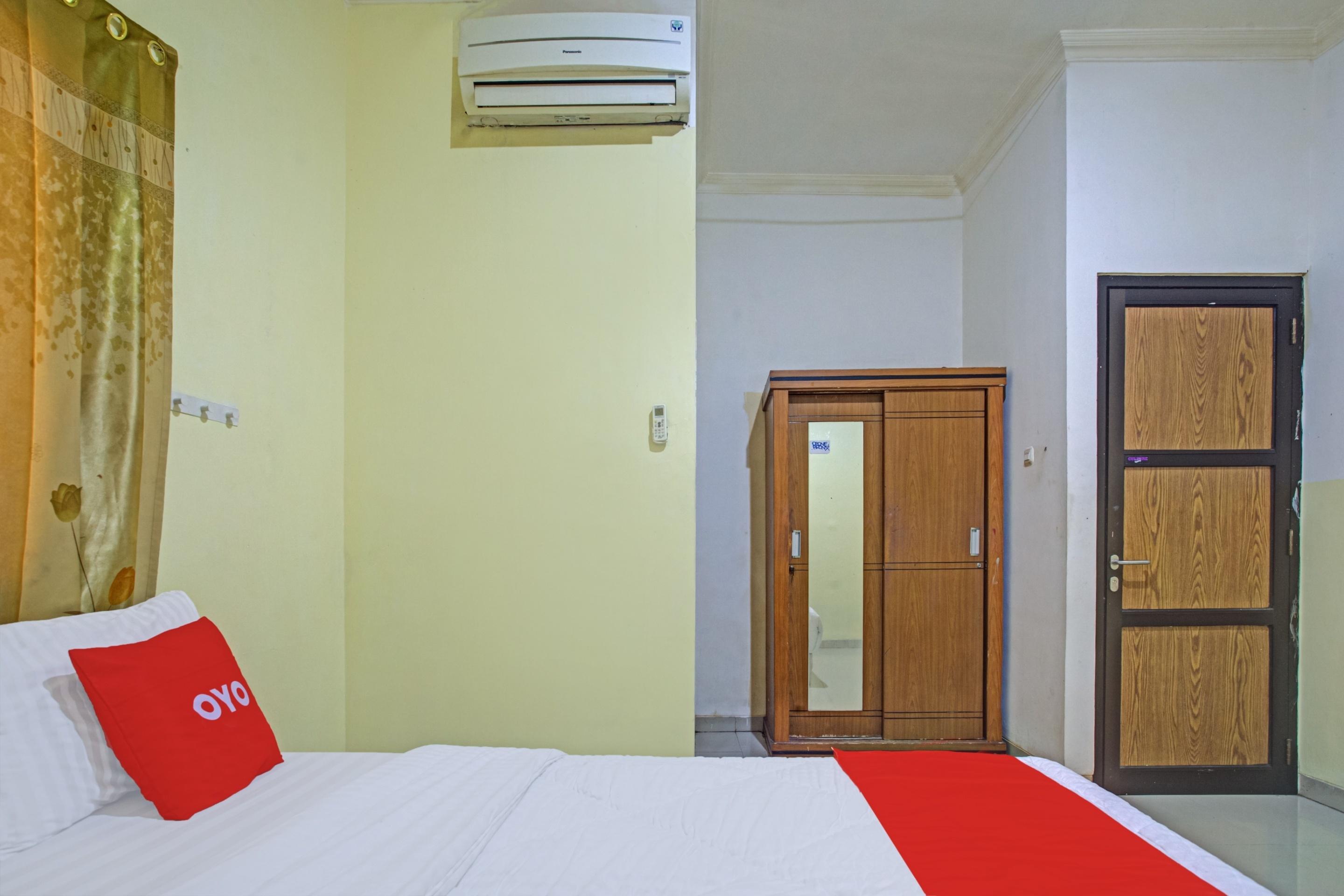 Oyo 3883 The Red Hotel Bogor Bagian luar foto