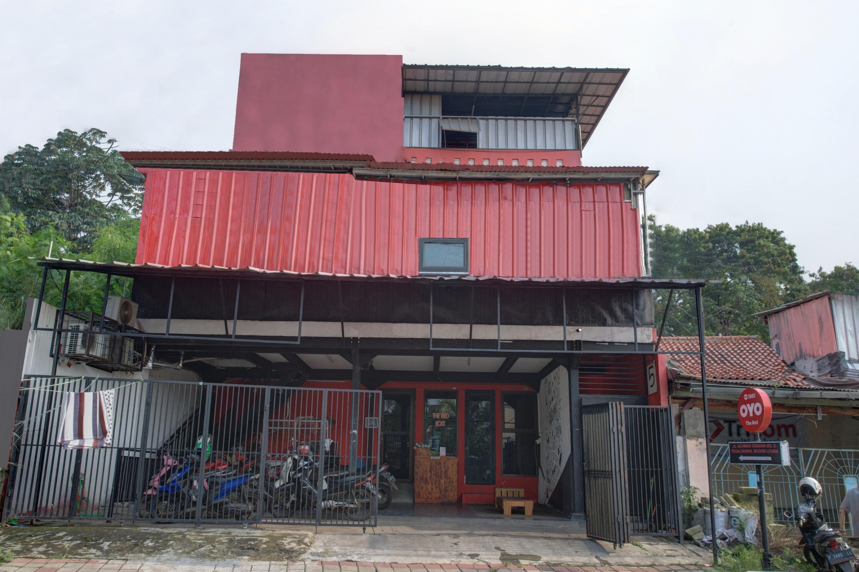 Oyo 3883 The Red Hotel Bogor Bagian luar foto